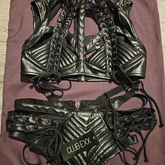 Club Exx Black Strappy Leather Lingerie Set - Picture 3 of 3